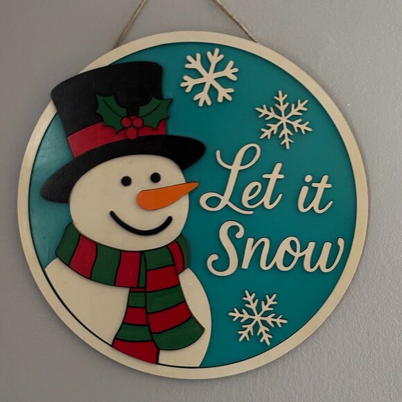 ❄️ Let It Snow Wooden Sign – Handmade Winter Door Décor - Picture 1 of 1
